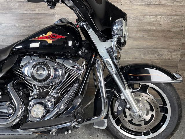 2011 Harley-Davidson FLHTP Police Electra Glide SUPER CLEAN! - 23053327 - 4