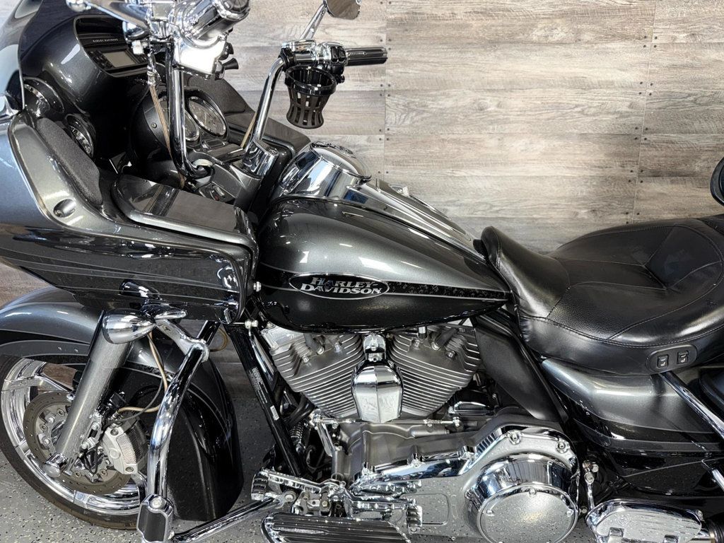 2011 Harley-Davidson FLTRUSE CVO Road Glide Custom SUPER CLEAN! - 22940152 - 11