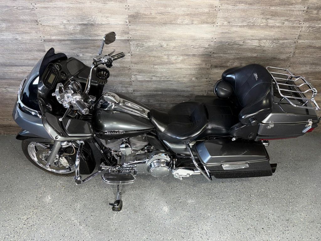2011 Harley-Davidson FLTRUSE CVO Road Glide Custom SUPER CLEAN! - 22940152 - 15
