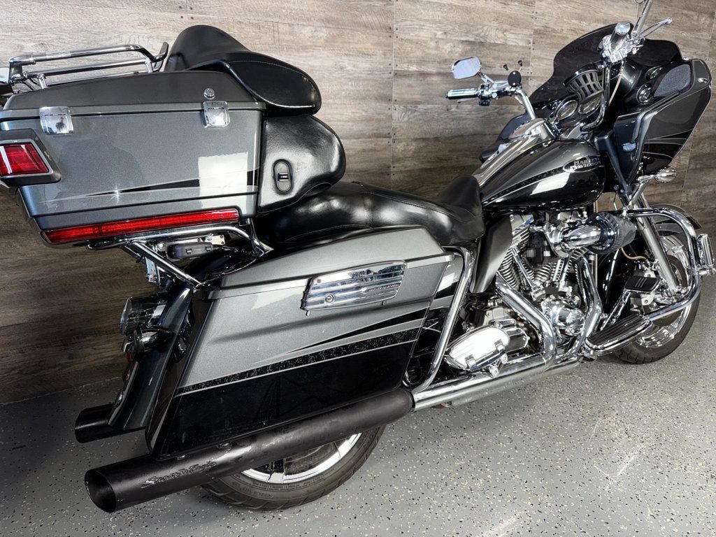 2011 Harley-Davidson FLTRUSE CVO Road Glide Custom SUPER CLEAN! - 22940152 - 2
