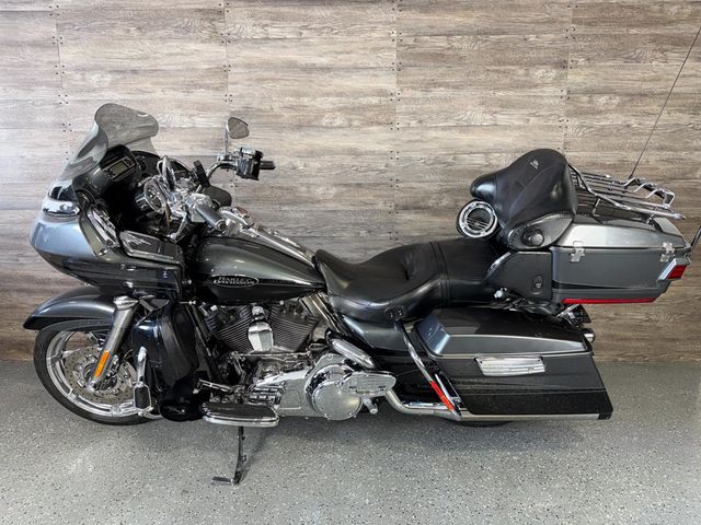 2011 Harley-Davidson FLTRUSE CVO Road Glide Custom SUPER CLEAN! - 23023120 - 11