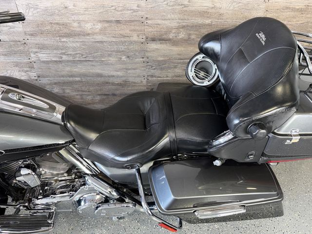 2011 Harley-Davidson FLTRUSE CVO Road Glide Custom SUPER CLEAN! - 23023120 - 13