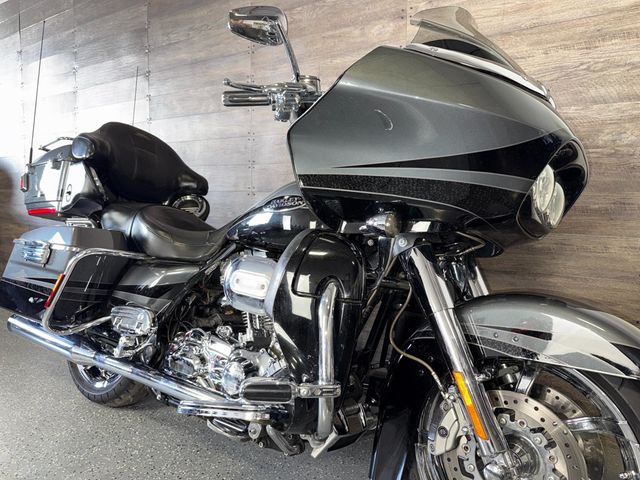 2011 Harley-Davidson FLTRUSE CVO Road Glide Custom SUPER CLEAN! - 23023120 - 1