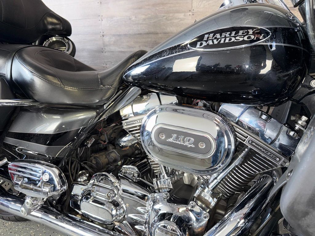 2011 Harley-Davidson FLTRUSE CVO Road Glide Custom SUPER CLEAN! - 23023120 - 8