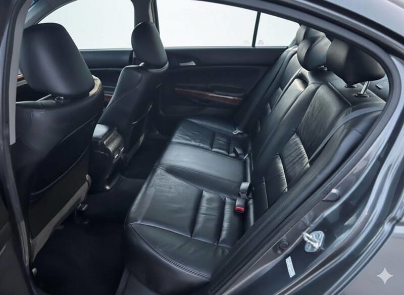2011 Honda Accord EX L 4dr Sedan - 22847731 - 12