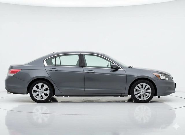 2011 Honda Accord Reliable & Comfortable - Smooth Ride - EX-L Trim - 22847731 - 4