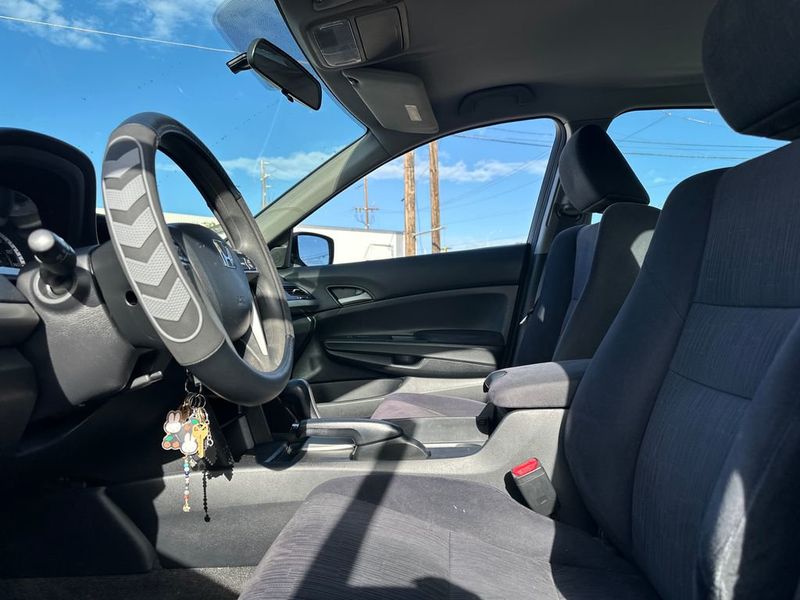 2011 Honda Accord Sedan 4dr I4 Automatic LX - 22973345 - 11