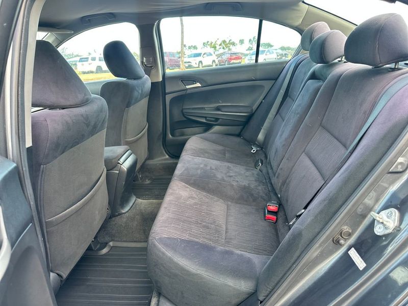 2011 Honda Accord Sedan 4dr I4 Automatic LX - 23020745 - 16