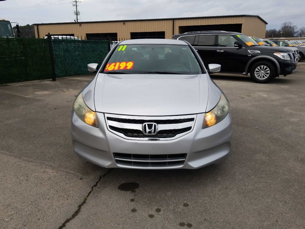 2011 Honda Accord LX-P photo 2