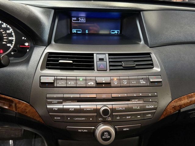 2011 Honda Accord Sedan 4dr V6 Automatic EX-L - 22973850 - 40