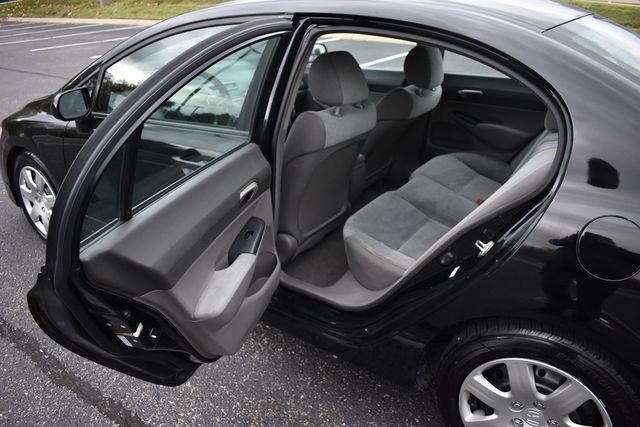 2011 Honda Civic Sedan 4dr Automatic LX - 22938526 - 26