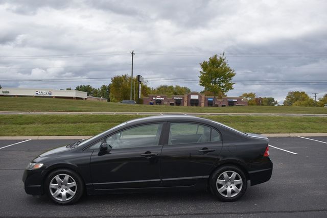 2011 Honda Civic Sedan 4dr Automatic LX - 22938526 - 33