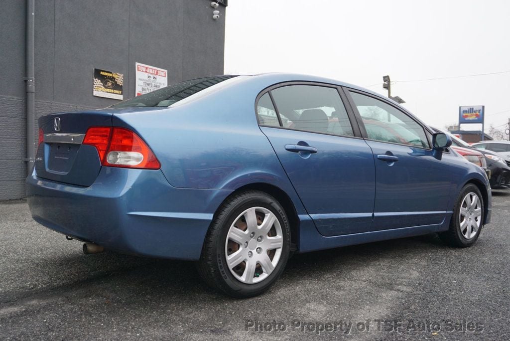 2011 Honda Civic Sedan 4dr Automatic LX - 22704432 - 6