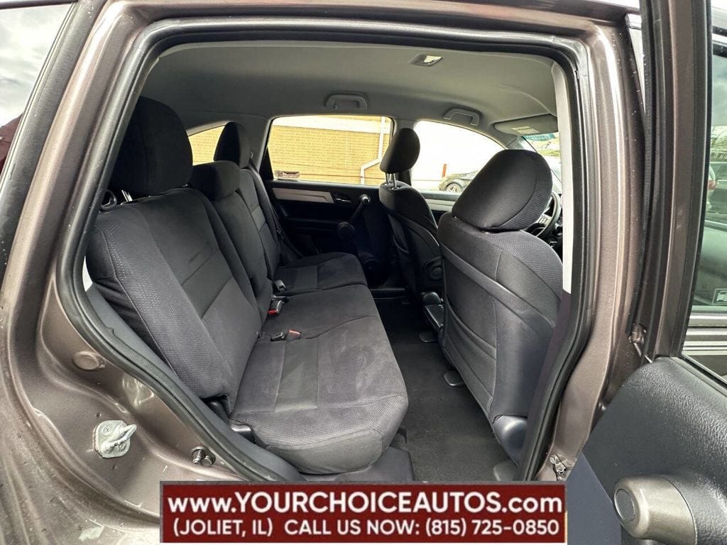 2011 Honda CR-V 4WD 5dr SE - 22817555 - 16