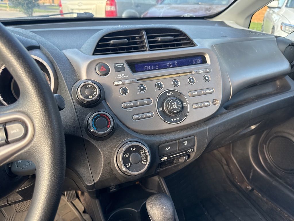 2011 Honda Fit 5dr Hatchback Automatic - 23031675 - 12