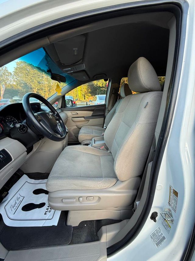 2011 Honda Odyssey 5dr EX - 22930855 - 11