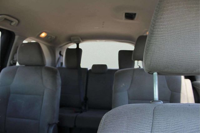 2011 Honda Odyssey 5dr EX - 23028460 - 8