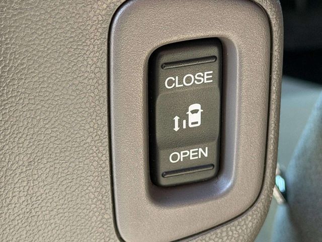 2011 Honda Odyssey 5dr EX - 22991135 - 21