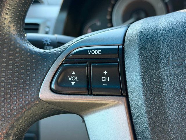 2011 Honda Odyssey 5dr EX - 22991135 - 34