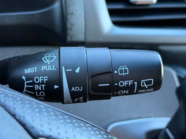 2011 Honda Odyssey 5dr EX - 22991135 - 36