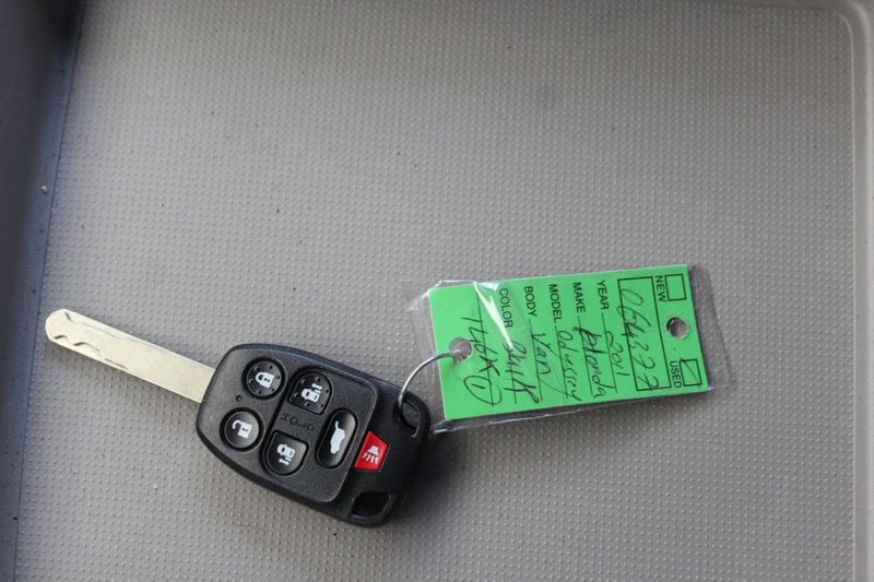 2011 Honda Odyssey 5dr EX-L - 22912356 - 26