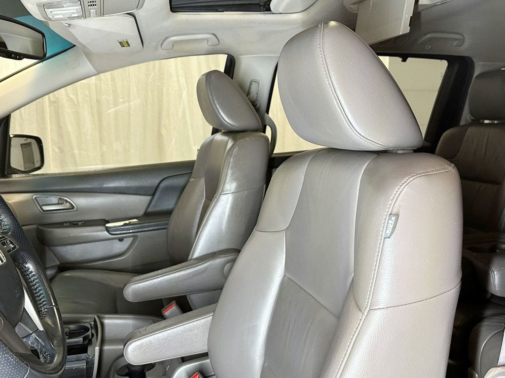 2011 Honda Odyssey 5dr EX-L - 23093882 - 19