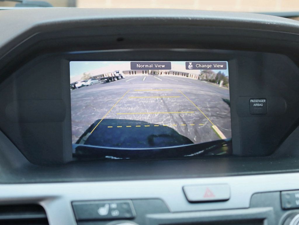 2011 Honda Odyssey Touring Elite photo 15