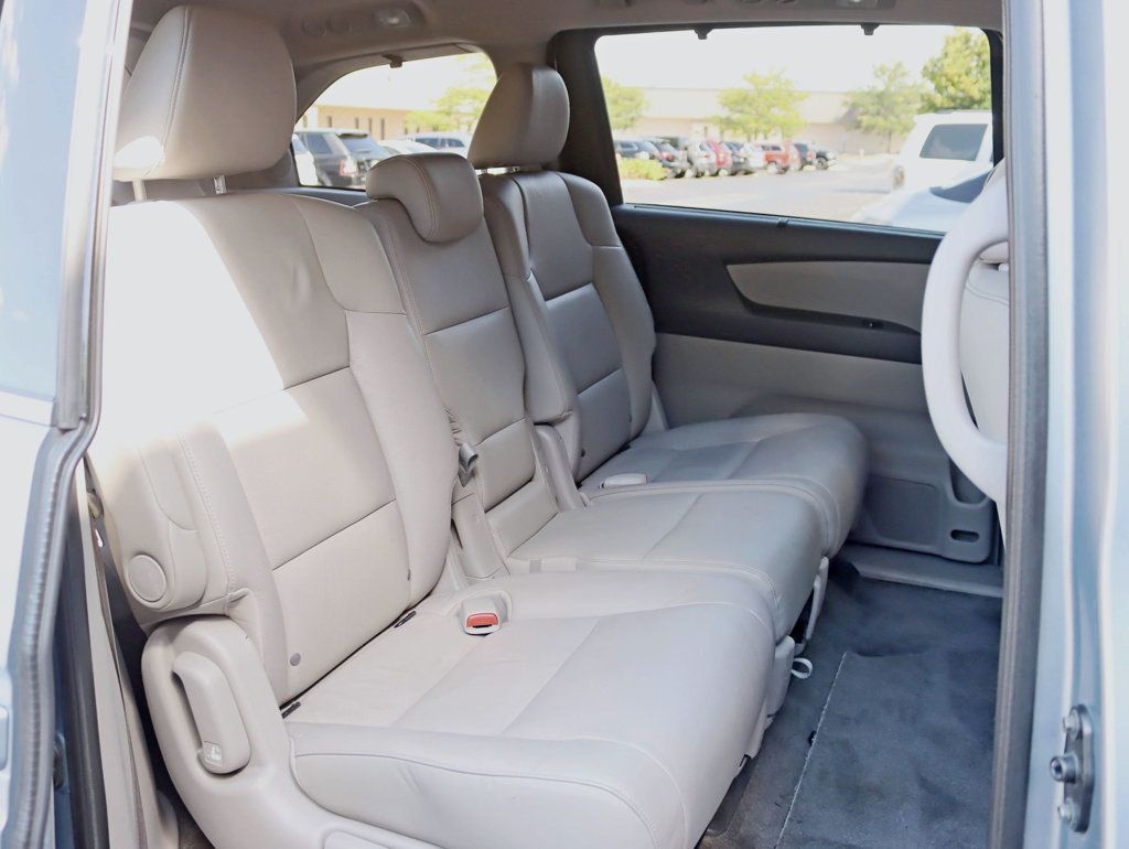 2011 Honda Odyssey Touring Elite photo 22