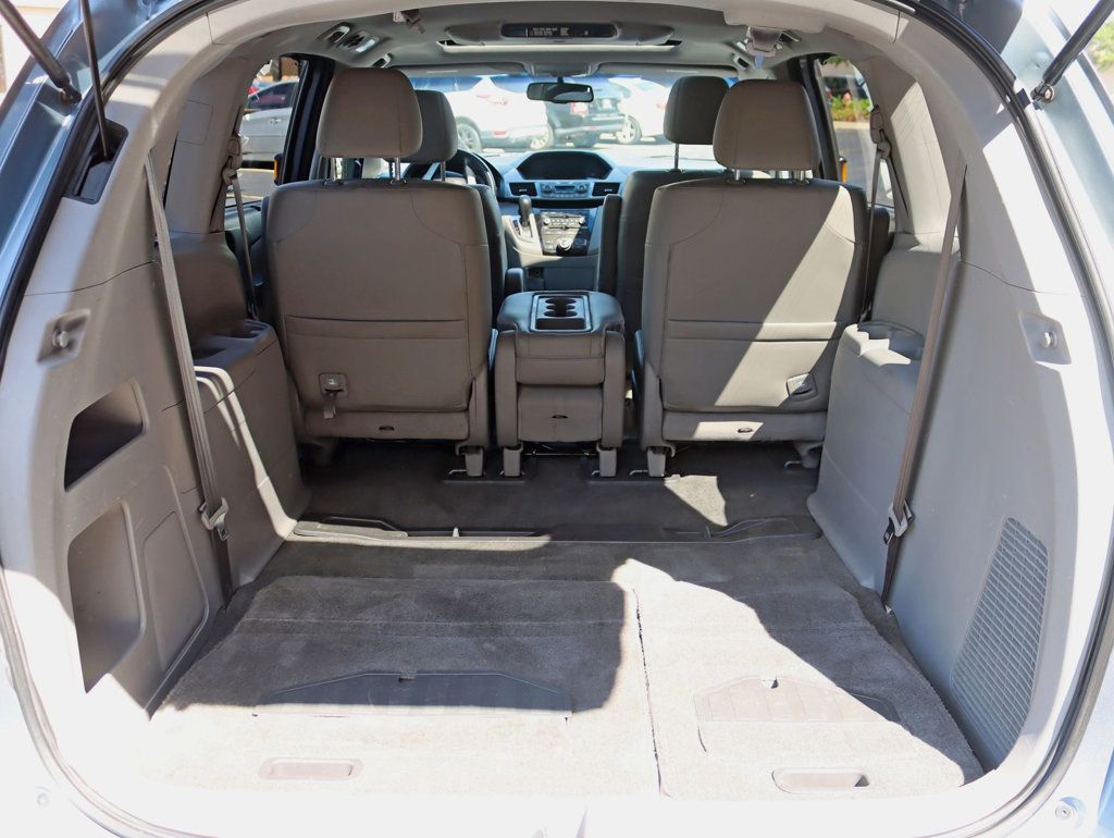 2011 Honda Odyssey Touring Elite photo 28