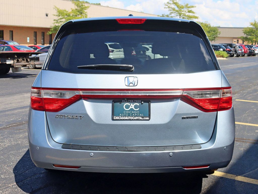 2011 Honda Odyssey Touring Elite photo 6
