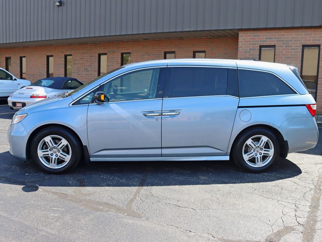 2011 Honda Odyssey Touring Elite photo 7