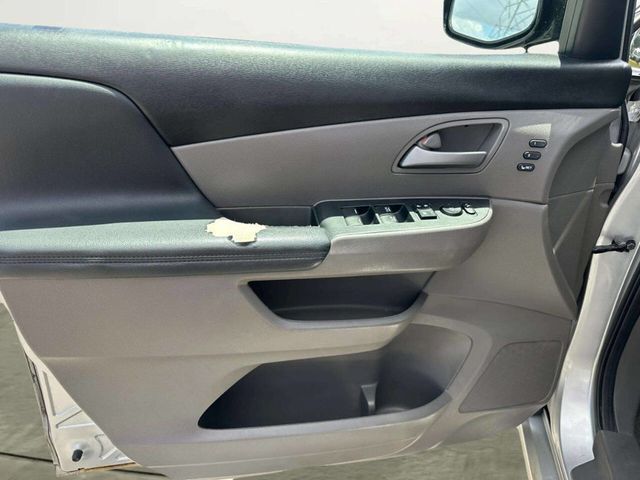 2011 Honda Odyssey 5dr Touring Elite - 23041912 - 11