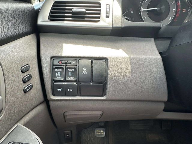 2011 Honda Odyssey 5dr Touring Elite - 23041912 - 26