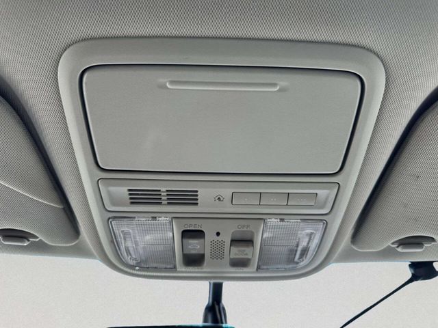 2011 Honda Odyssey 5dr Touring Elite - 23041912 - 31