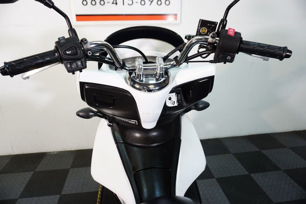 2011 Honda PCX 125 SCOOTER AUTOMATIC-FUN/RIDE! - 22757178 - 14