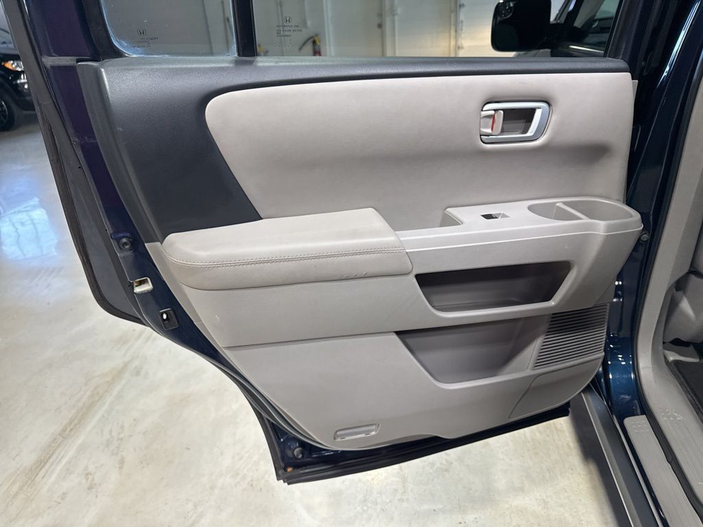 2011 Honda Pilot 4WD 4dr EX-L - 23012171 - 31