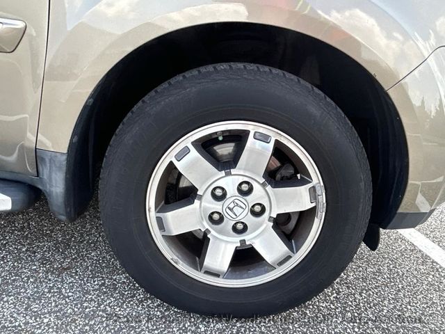 2011 Honda Pilot 4WD 4dr Touring w/RES & Navi - 23060133 - 14