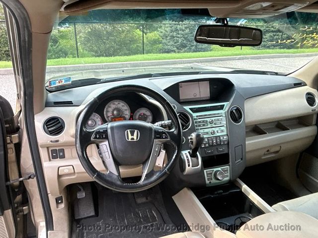 2011 Honda Pilot 4WD 4dr Touring w/RES & Navi - 23060133 - 5