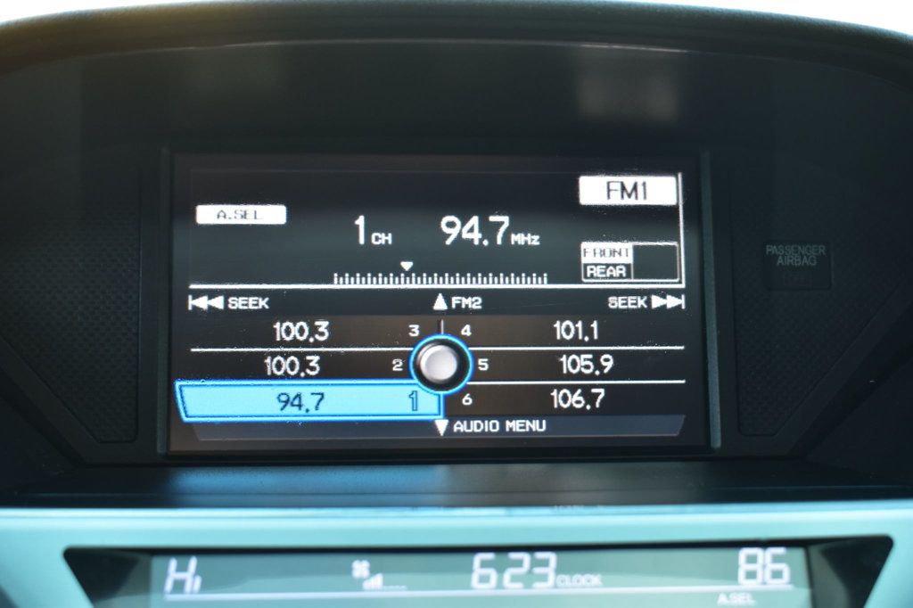 2011 Honda Pilot 4WD 4dr Touring w/RES & Navi - 22960389 - 43