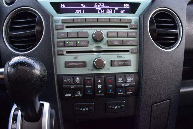 2011 Honda Pilot 4WD 4dr Touring w/RES & Navi - 22960389 - 44