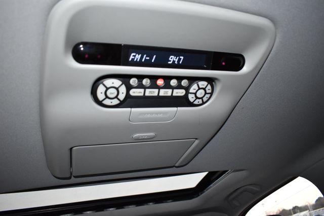 2011 Honda Pilot 4WD 4dr Touring w/RES & Navi - 22960389 - 50