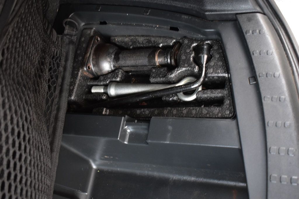 2011 Honda Pilot 4WD 4dr Touring w/RES & Navi - 22960389 - 59