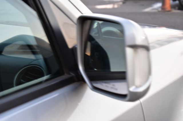 2011 Honda Pilot 4WD 4dr Touring w/RES & Navi - 22960389 - 63