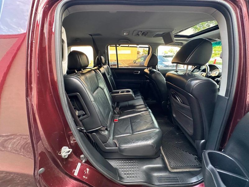 2011 Honda Pilot 4WD 4dr Touring w/RES & Navi - 22884310 - 27