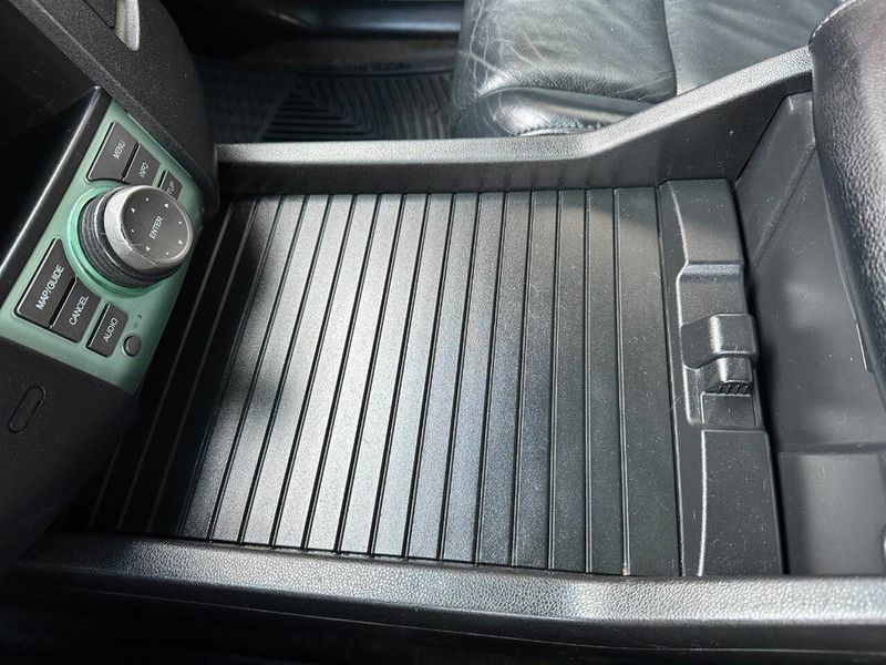 2011 Honda Pilot 4WD 4dr Touring w/RES & Navi - 22884310 - 49