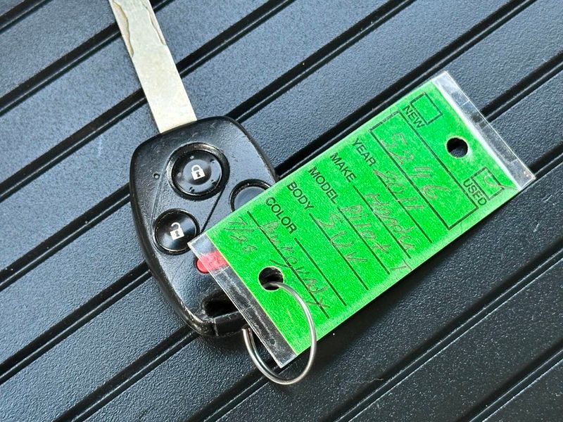 2011 Honda Pilot 4WD 4dr Touring w/RES & Navi - 22884310 - 55