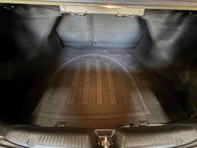 2011 Hyundai Elantra Limited 4dr Sedan - 22959747 - 16