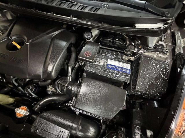 2011 Hyundai Elantra Limited 4dr Sedan - 22959747 - 24