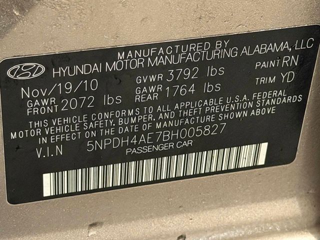 2011 Hyundai Elantra Limited 4dr Sedan - 22959747 - 35