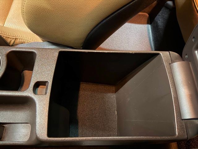 2011 Hyundai Elantra Limited 4dr Sedan - 22959747 - 51